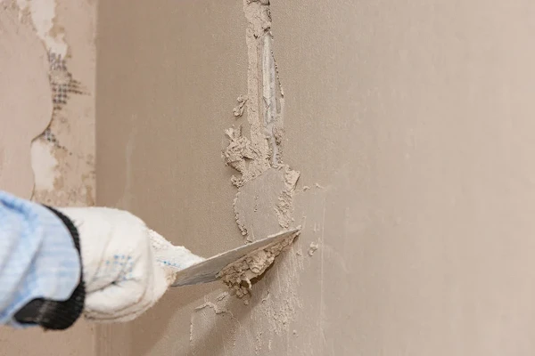 Stucco Crack Repair